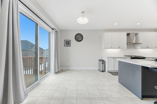 78 Bearberry Road, Springwater, ON 