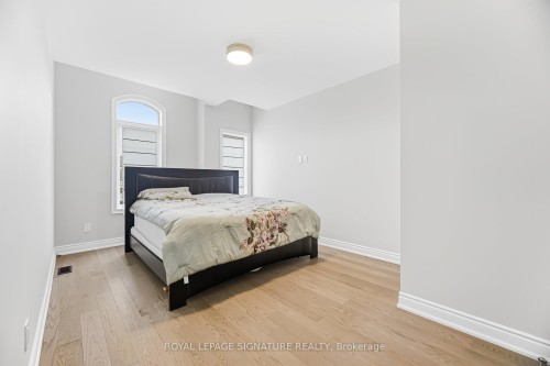 78 Bearberry Road, Springwater, ON 