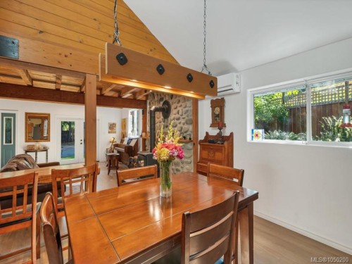 1371 Hooley Rd, Quadra Island, BC 