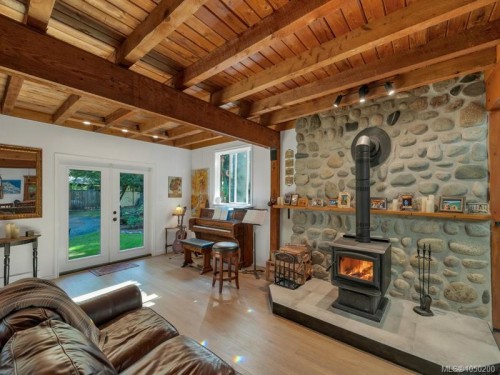 1371 Hooley Rd, Quadra Island, BC 