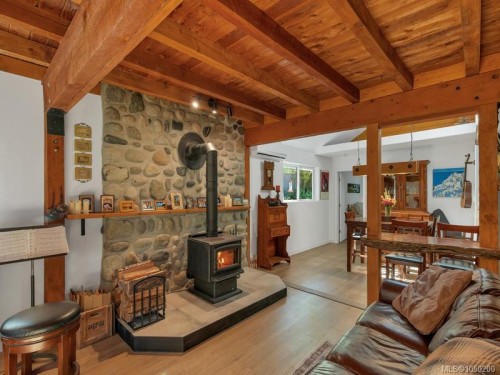 1371 Hooley Rd, Quadra Island, BC 