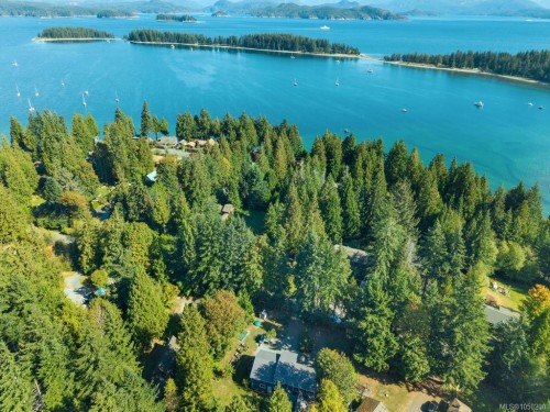 1371 Hooley Rd, Quadra Island, BC 