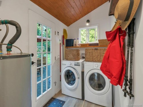 1371 Hooley Rd, Quadra Island, BC 