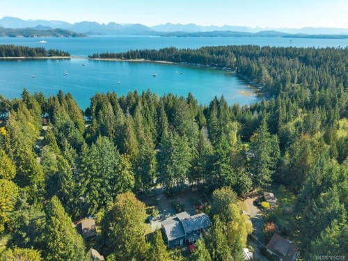 1371 Hooley Rd, Quadra Island, BC 