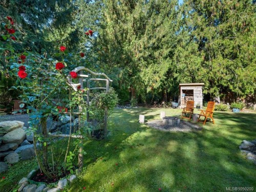 1371 Hooley Rd, Quadra Island, BC 