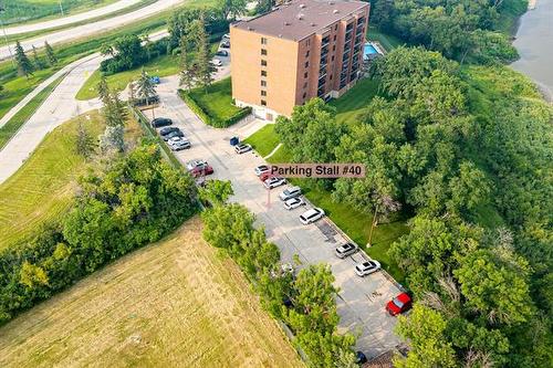 102-916 Cloutier Dr, Winnipeg, MB 