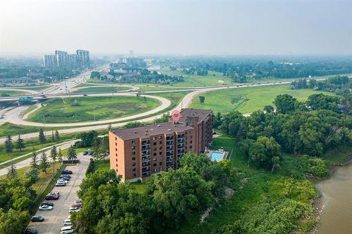 102-916 Cloutier Dr, Winnipeg, MB 