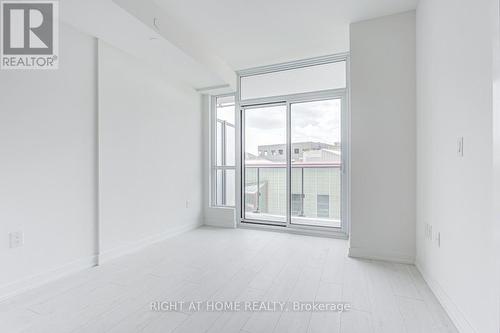 403 - 10 DE BOERS DRIVE , Toronto, Ontario M3J 0L6 4
