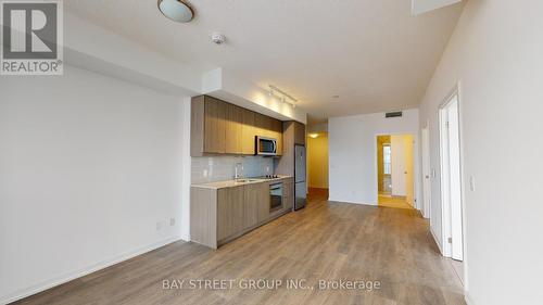 1110 - 36 Forest Manor Road, Toronto, ON 