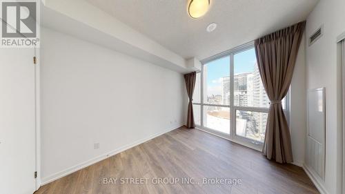 1110 - 36 Forest Manor Road, Toronto, ON 