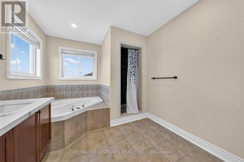 1584 Quail Run Drive, Oshawa, ON 