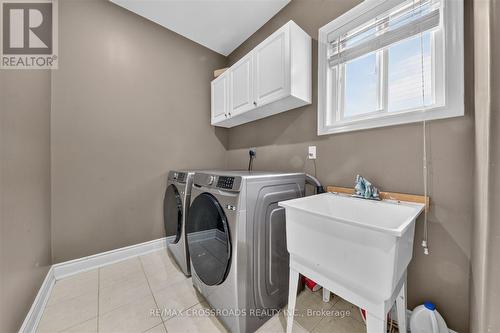 1584 Quail Run Drive, Oshawa, ON 