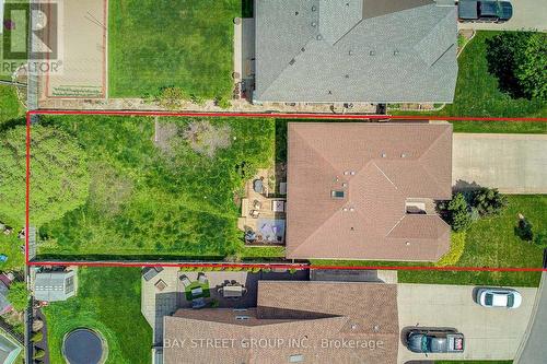 8223 Marcon Street, Niagara Falls, ON 