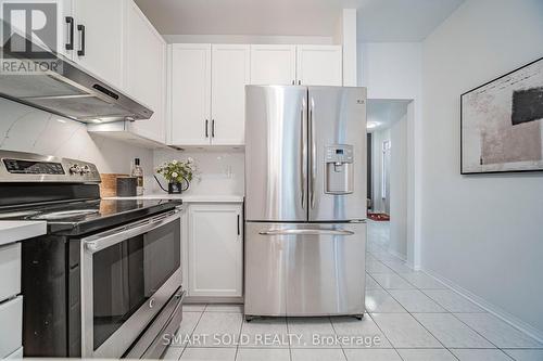 82 Ballymore Drive, Aurora, ON 
