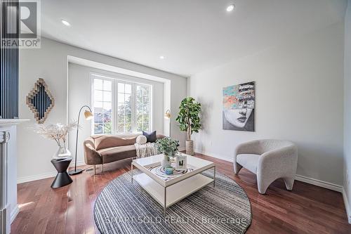 82 Ballymore Drive, Aurora, ON 
