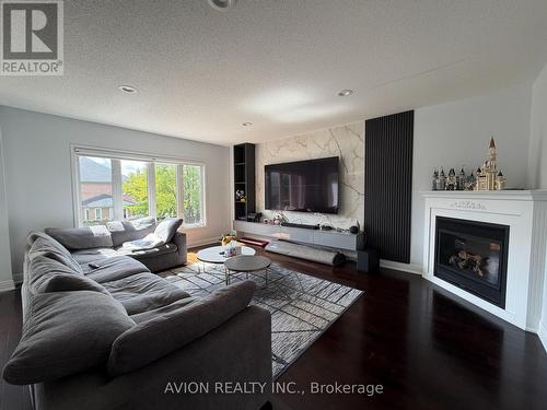 29 FALLING RIVER DRIVE , Richmond Hill, Ontario L4S 2R1 2