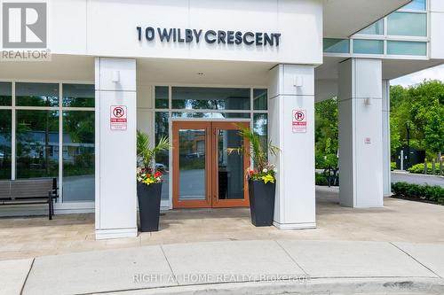 807 - 10 Wilby Crescent, Toronto, ON 