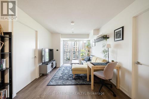 807 - 10 Wilby Crescent, Toronto, ON 