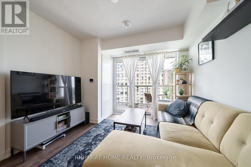 807 - 10 Wilby Crescent, Toronto, ON 