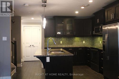 Kitchen - 202 - 340 Sugarcreek Trail, London North, ON 