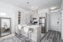 Mud Room - 406-7255 Rue De Lunan, Brossard, QC 