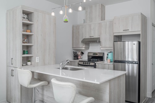 Kitchen - 406-7255 Rue De Lunan, Brossard, QC 