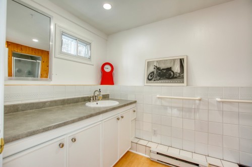 Salle de bains - 110 Rue Notre-Dame, Oka, QC 