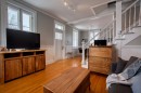 Salon - 110 Rue Notre-Dame, Oka, QC 