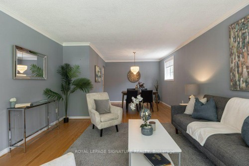 7 Paulander Avenue, Toronto, ON 