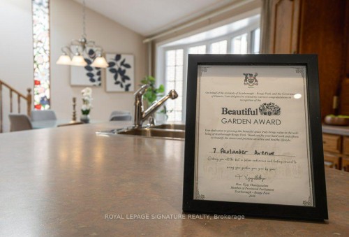 7 Paulander Avenue, Toronto, ON 