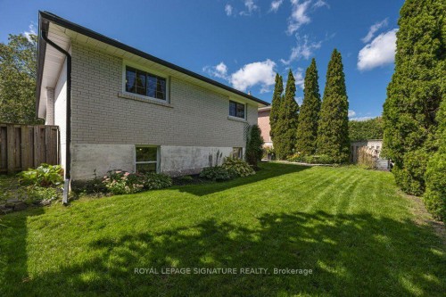 7 Paulander Avenue, Toronto, ON 