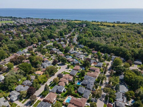 7 Paulander Avenue, Toronto, ON 