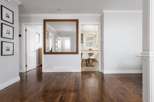 Hall d'entrée/Vestibule - 602 Av. Luck, Côte-Saint-Luc, QC 