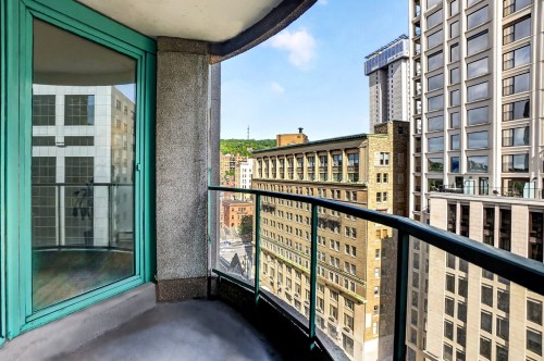 Balcon - 1205-1625 Av. Lincoln, Montréal (Ville-Marie), QC 