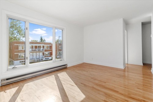 Living Room - 661  - 663 Av. Alepin, Montréal (Lasalle), QC 