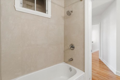 Bathroom - 661  - 663 Av. Alepin, Montréal (Lasalle), QC 