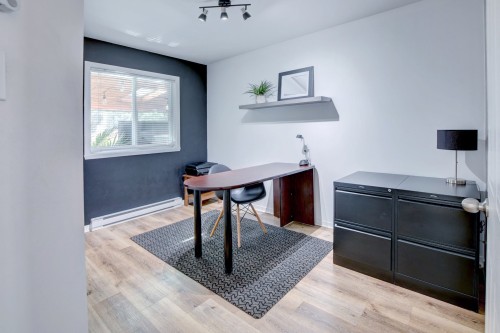 Bureau - 12 Rue Dumont, Blainville, QC 