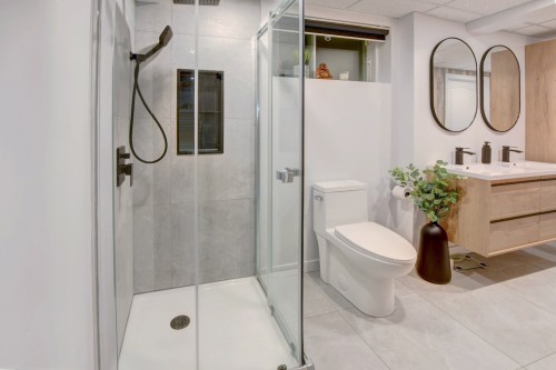 Salle de lavage - 12 Rue Dumont, Blainville, QC 