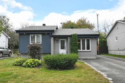 Façade - 12 Rue Dumont, Blainville, QC 