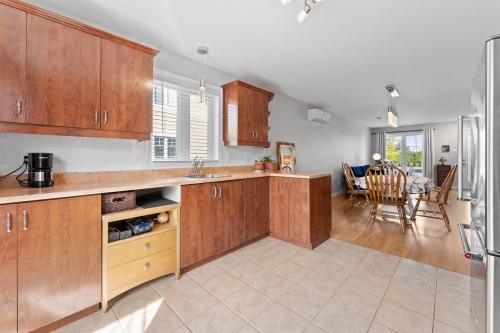 Cuisine - 818A  - 818C Boul. Le Bourg-Neuf, Repentigny (Le Gardeur), QC 