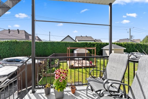 Balcon - 818A  - 818C Boul. Le Bourg-Neuf, Repentigny (Le Gardeur), QC 