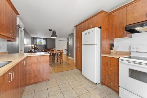 Cuisine - 818A  - 818C Boul. Le Bourg-Neuf, Repentigny (Le Gardeur), QC 