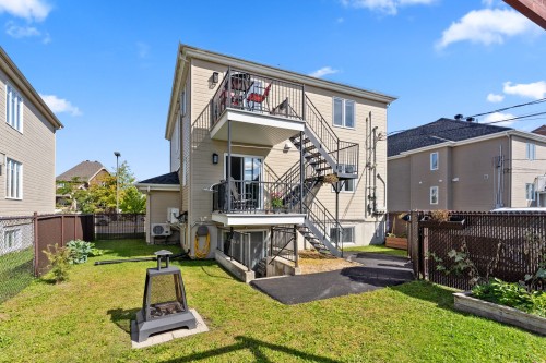 Face arrière - 818A  - 818C Boul. Le Bourg-Neuf, Repentigny (Le Gardeur), QC 