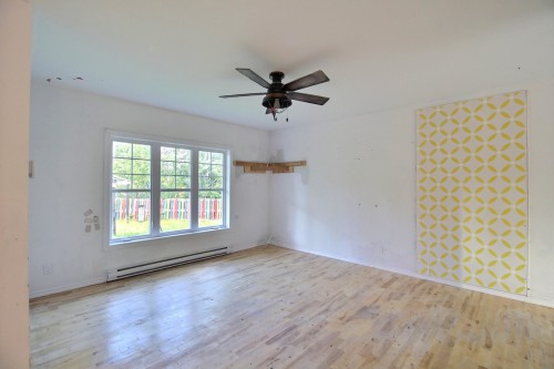 Living Room - 2052 Rue Ted-Godon, Val-D'Or, QC 