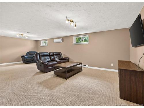 6 Chad Cres, Salisbury, NB 