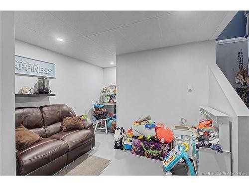 15 Brentwood Dr, Newbridge, NB 