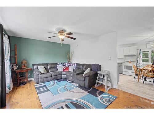 15 Brentwood Dr, Newbridge, NB 