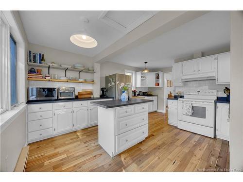 13 Ball Park Rd, Rothesay, NB 