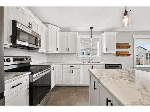 32 Rochefort St, Dieppe, NB 