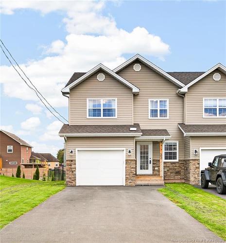 32 Rochefort St, Dieppe, NB 